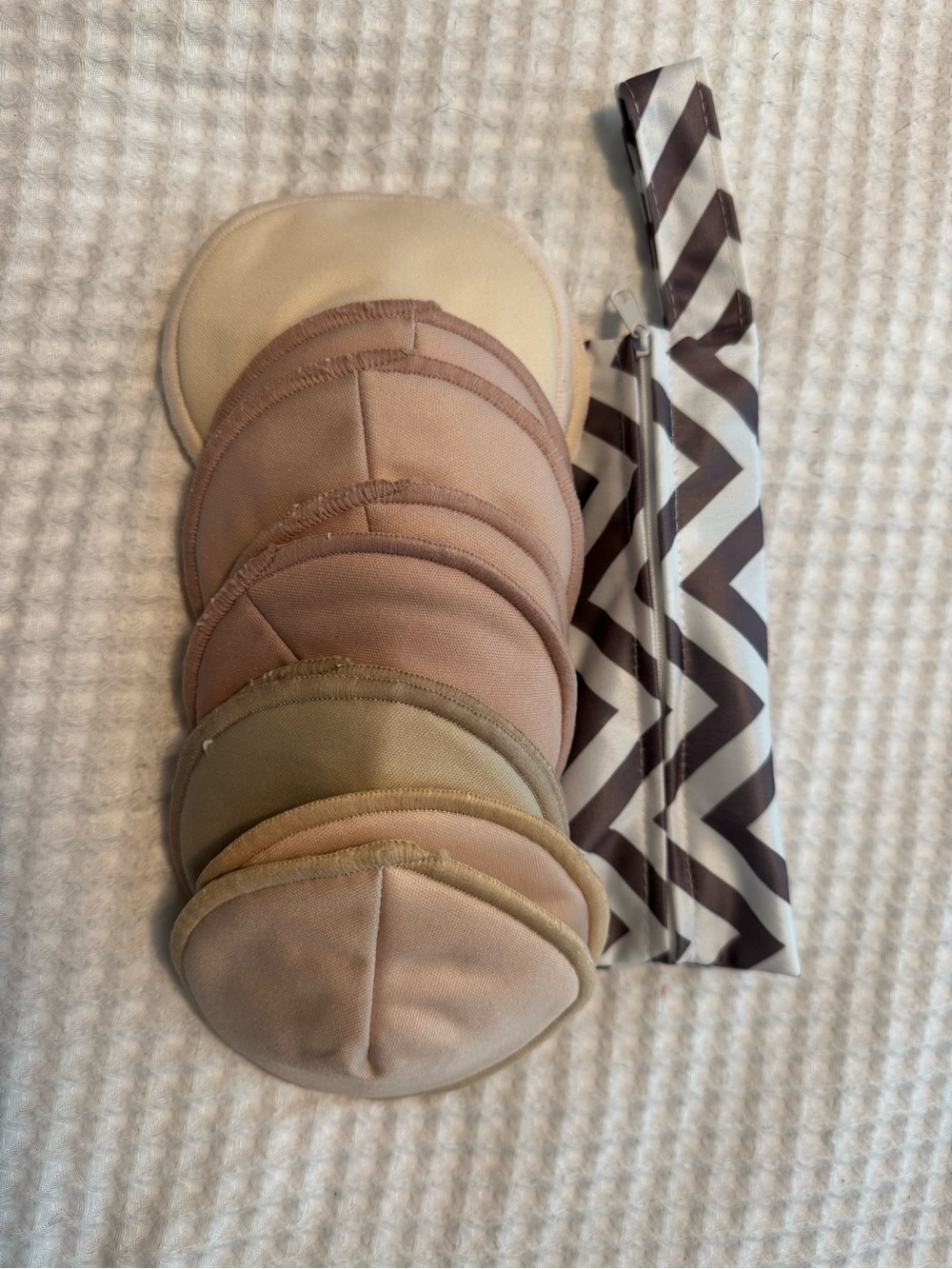 Reusable Nursing Pads with Chevron Zipper Pouch - Neutral Tones